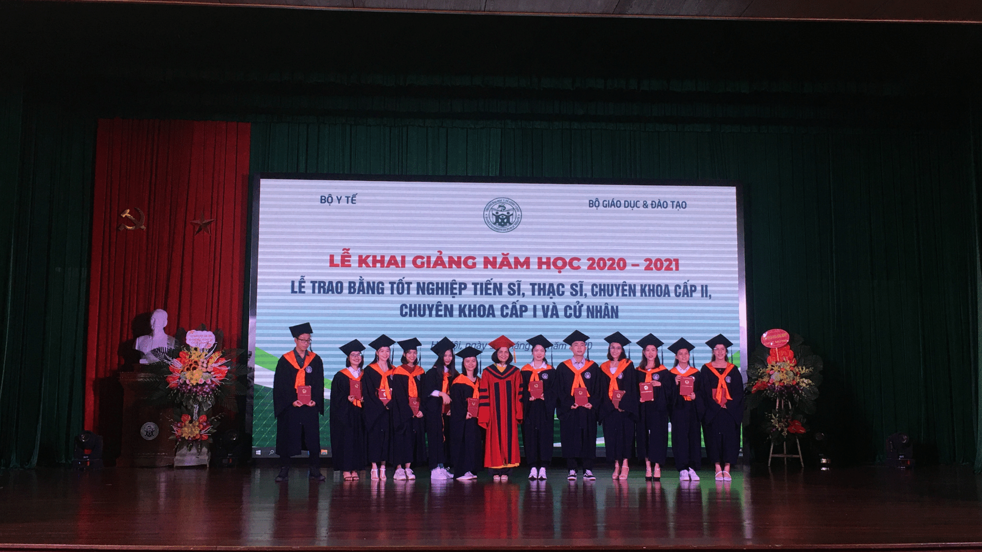 Lễ khai giảng và trao bằng tốt nghiệp năm học 2020-2021