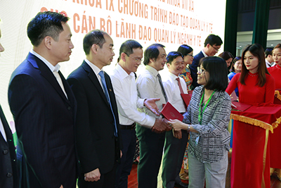 Lễ Bế giảng khóa VII và Khai giảng khóa IX chương trình Đào tạo cán bộ lãnh đạo, quản lý ngành y tế Việt Nam 